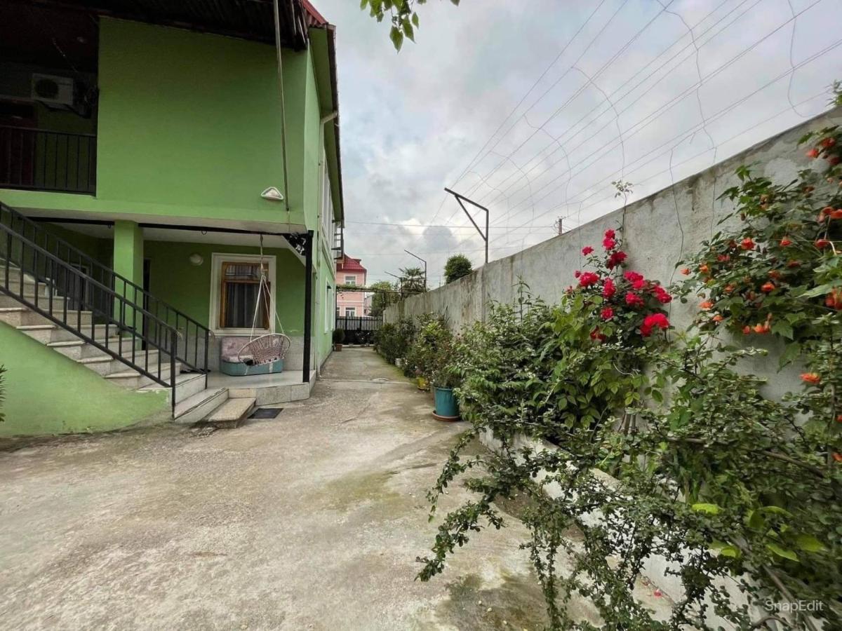 Apartment Sofia Batumi Bagian luar foto